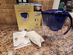WOW! NEW 1 Water Filter Pitchers Drinking Purifier. Includes Carbon Filtration.