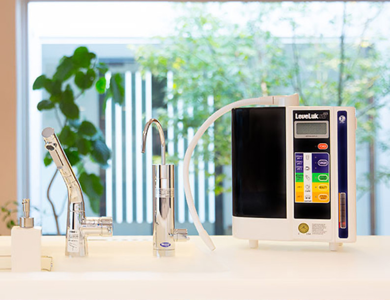 Lowest price on ebay, brand new w/ Warranty, Enagic JR 4 Kangen Water Ionizer