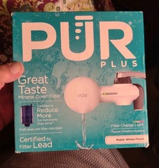 PUR PLUS Water Faucet Filtration System Matte White Finish