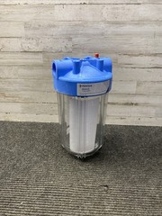 Pentair 10″ Big Blue Housings 1″ NPT; W/ PR Clear/Blue #166219