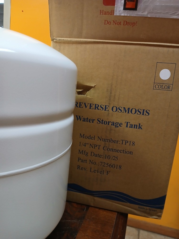 Reverse Osmosis Storage Tank 4 Gal. Model #TP-18 Part#7256018