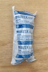 BRITA 6-Cup Metro Water Filter Pitcher Smart Light Indicator Red & White Filter