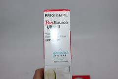 Frigidaire EPTWFU01 Refrigerator Water Filter White PAULTRA2 Air Filter Lot of 2